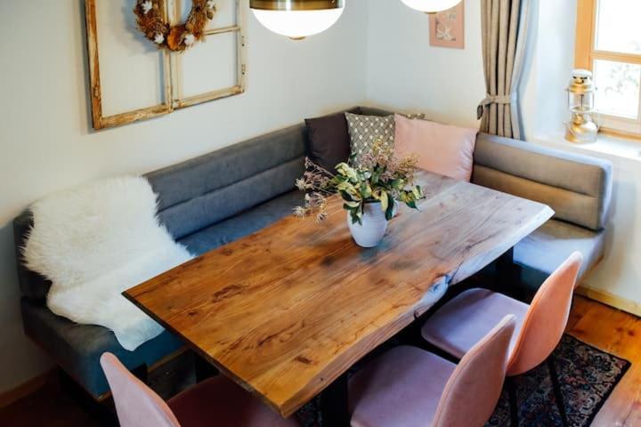 Apartment Aussee- Beletage Salzherrenhof- Kueche, Wlan, Netflix 巴特奥塞 外观 照片