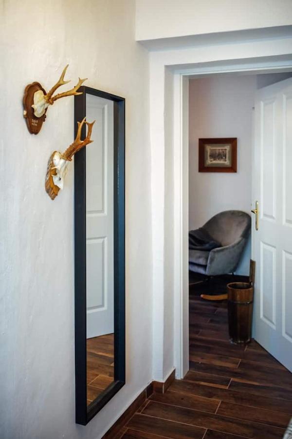 Apartment Aussee- Beletage Salzherrenhof- Kueche, Wlan, Netflix 巴特奥塞 外观 照片