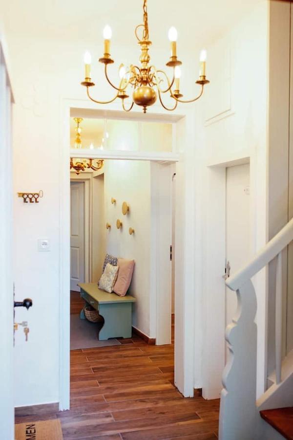 Apartment Aussee- Beletage Salzherrenhof- Kueche, Wlan, Netflix 巴特奥塞 外观 照片