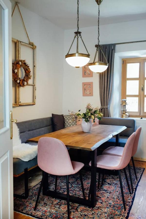 Apartment Aussee- Beletage Salzherrenhof- Kueche, Wlan, Netflix 巴特奥塞 外观 照片